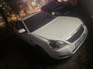 2011 Lada (ВАЗ) Priora I, белый, 200000 рублей, вид 3