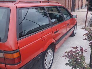 1992 Volkswagen Passat B3, красный, 99000 рублей, вид 3