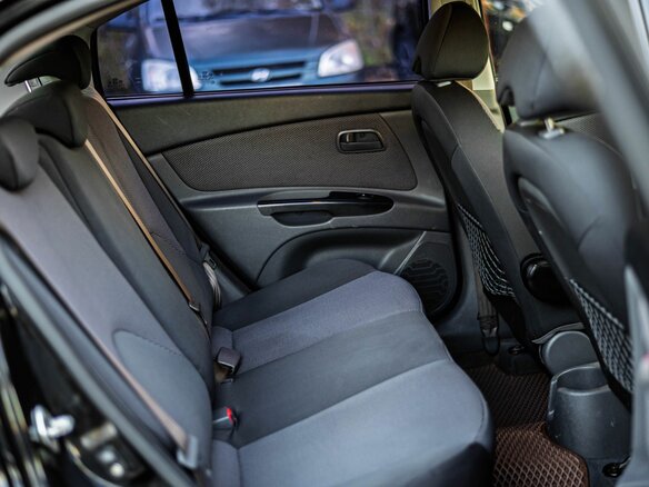 2010 Kia Rio II Рестайлинг, чёрный, 420000 рублей - вид 9