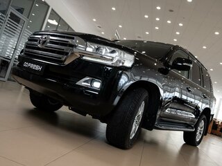 2015 Toyota Land Cruiser 200 Series Рестайлинг 2, чёрный, 4600000 рублей, вид 4