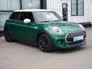 2021 Mini Hatch Cooper III (F55/F56) Рестайлинг, зелёный, 1495000 рублей, вид 3