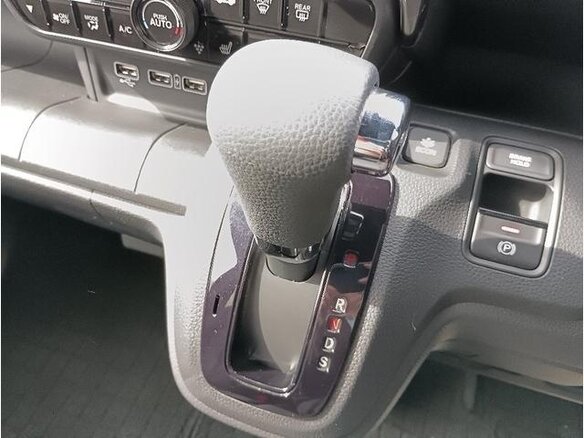 2023 Honda N-WGN II Рестайлинг, зелёный, 730000 рублей - вид 19