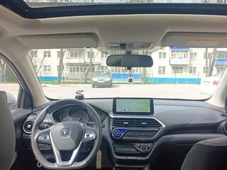 2023 Changan Alsvin, серый, 999999 рублей, вид 4