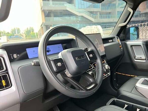 2025 iCar V23 59.93 kWh, серый, 1737000 рублей - вид 10