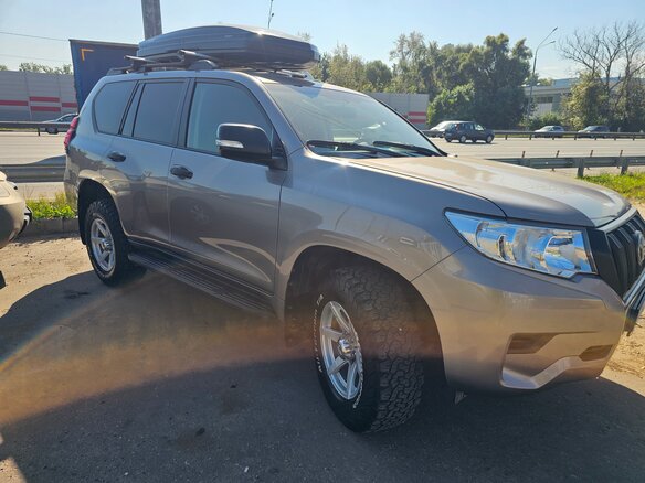 2018 Toyota Land Cruiser Prado 150 Series Рестайлинг 2, коричневый, 3600000 рублей