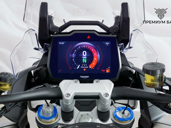 2024 Triumph Tiger 1200, серый, 1799000 рублей - вид 11
