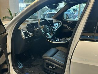 2024 BMW X5 40i IV (G05/G18) Рестайлинг, белый, 11990000 рублей, вид 4