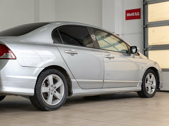 2006 Honda Civic VIII, серый, 500000 рублей - вид 15