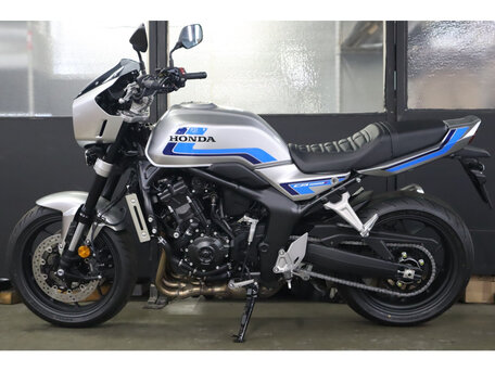 2026 Honda CB 1000F, серый, 1300000 рублей, вид 3