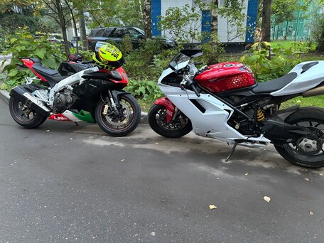 2010 Aprilia RSV4, чёрный, 750000 рублей, вид 1