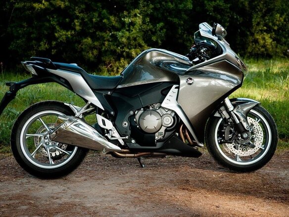 2012 Honda VFR 1200, коричневый, 1199999 рублей - вид 3