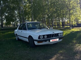 1986 BMW 5 серии 520i II (E28), белый, 500000 рублей, вид 2