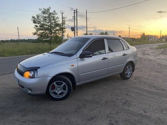 2007 Lada (ВАЗ) Kalina I, серебристый, 310000 рублей