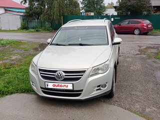 2010 Volkswagen Tiguan I, серебристый, 1150000 рублей, вид 2