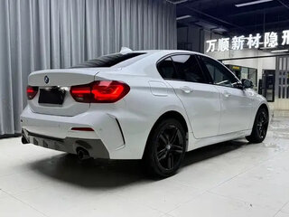 2023 BMW 1 серии 120i III (F52) Рестайлинг, белый, 1630084 рублей, вид 3