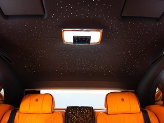 2023 Rolls-Royce Phantom Extended VIII Рестайлинг (Series II), серебристый, 50000000 рублей, вид 5