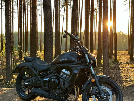 2021 Kawasaki EN650 Vulcan S, чёрный, 880000 рублей, вид 5