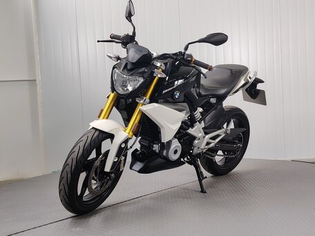 2017 BMW G 310 R, чёрный, 349000 рублей, вид 4