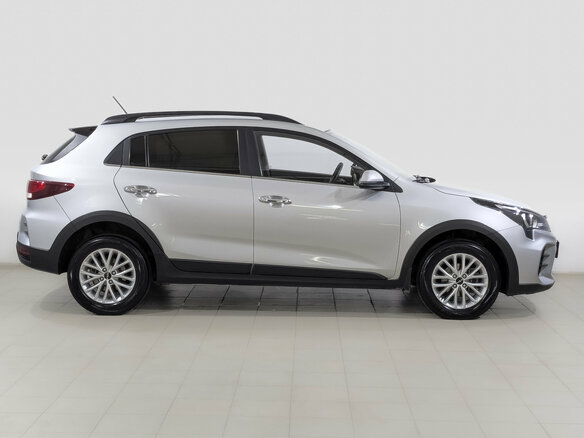 2021 Kia Rio X IV Рестайлинг, серебристый, 1655000 рублей - вид 3