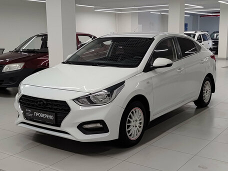 2018 Hyundai Solaris II, белый, 705000 рублей, вид 1