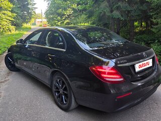 2017 Mercedes-Benz E-Класс 200 V (W213, S213, C238), чёрный, 2600000 рублей, вид 3