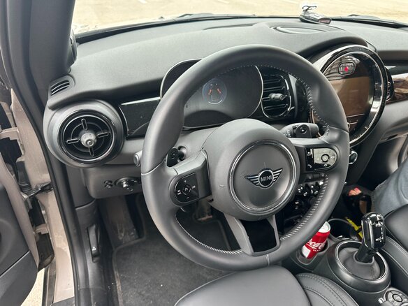 2023 Mini Cabrio Cooper S III Рестайлинг 2, серый, 5000000 рублей - вид 6