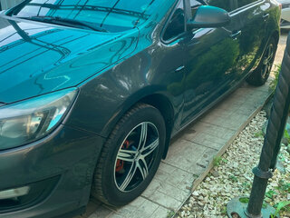 2014 Opel Astra J Рестайлинг, серый, 450000 рублей, вид 5