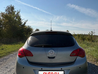 2010 Opel Astra J, серебристый, 400000 рублей, вид 4