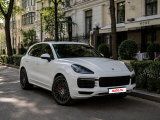 2015 Porsche Cayenne Turbo II Рестайлинг (958), белый, 4990000 рублей, вид 4