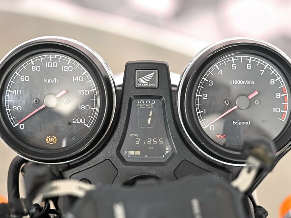 2015 Honda CB 1100, чёрный, 699000 рублей - вид 8