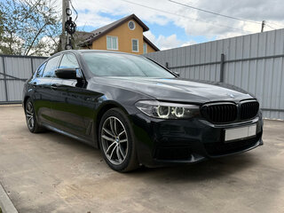 2019 BMW 5 серии 520d xDrive VII (G30/G31/G38), чёрный, 3700000 рублей, вид 1