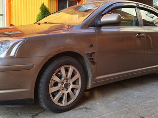 2004 Toyota Avensis II, коричневый, 750000 рублей, вид 1