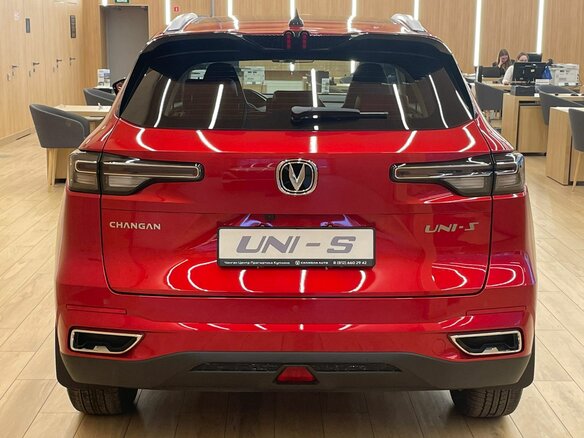 2026 Changan UNI-S I, красный, 3229900 рублей - вид 5