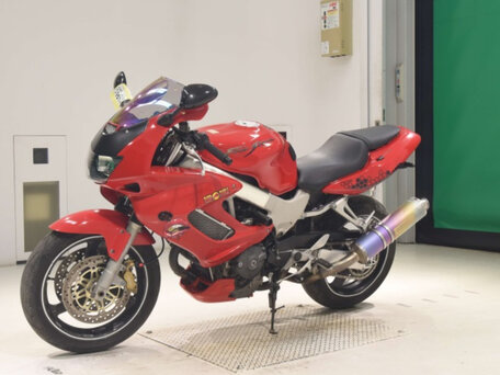 1998 Honda VTR 1000, красный, 315000 рублей, вид 2