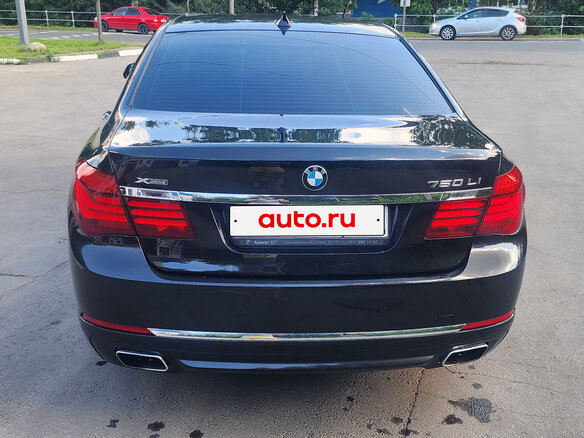 2014 BMW 7 серии Long 750Li xDrive V (F01/F02/F04) Рестайлинг, чёрный, 2050000 рублей - вид 4