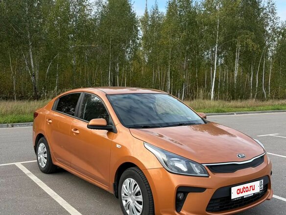 2017 Kia Rio IV, оранжевый, 1000000 рублей