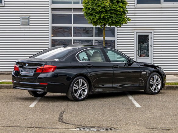 2011 BMW 5 серии 523i VI (F10/F11/F07), чёрный, 1495000 рублей - вид 5