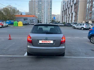 2012 Skoda Fabia II Рестайлинг, золотистый, 800000 рублей, вид 4
