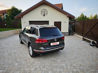 2015 Volkswagen Touareg II Рестайлинг, коричневый, 2590000 рублей, вид 3