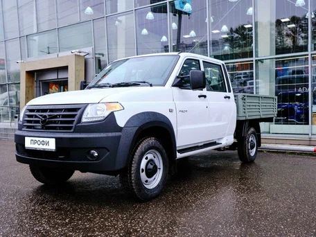 2026 УАЗ Профи (двухрядная кабина), белый, 2165000 рублей, вид 2