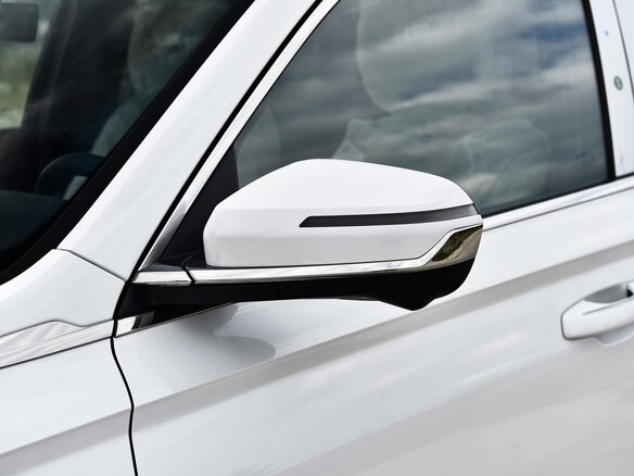 2026 Geely Monjaro (Xingyue L) I Рестайлинг 2 (China Market), белый, 3750000 рублей - вид 10