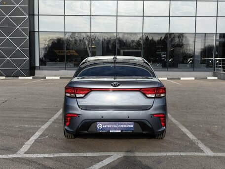 2019 Kia Rio IV, серый, 1149000 рублей, вид 4