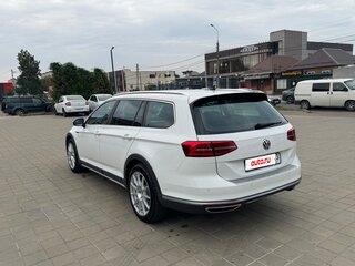 2017 Volkswagen Passat Alltrack B8, белый, 3555000 рублей, вид 4