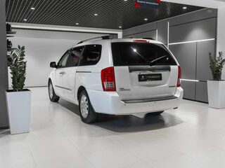 2010 Kia Carnival Grand II, белый, 960000 рублей, вид 5