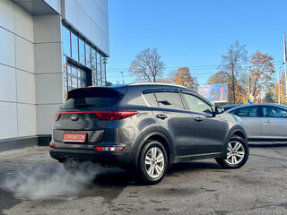 2017 Kia Sportage IV, серый, 1615000 рублей, вид 4