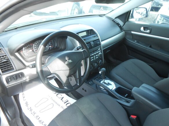 2007 Mitsubishi Galant IX Рестайлинг, серебристый, 778000 рублей - вид 8