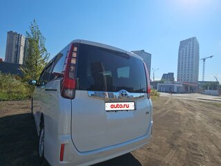 2014 Toyota Noah III (R80), белый, 1450000 рублей, вид 4