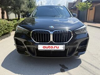 2020 BMW X1 20i xDrive II (F48) Рестайлинг, чёрный, 3950000 рублей, вид 2