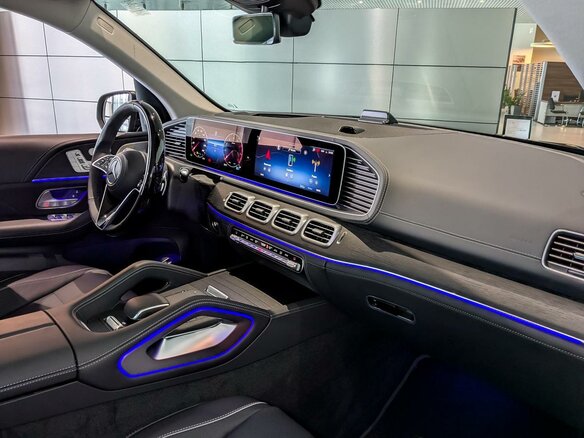 2026 Mercedes-Benz GLE 450 II (V167) Рестайлинг, чёрный - вид 8