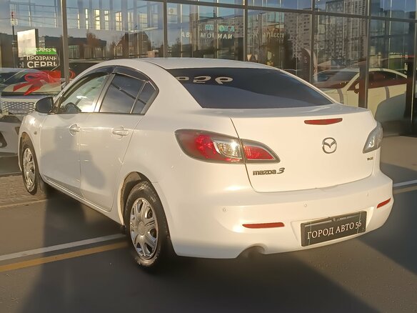 2012 Mazda 3 II (BL) Рестайлинг, белый, 750000 рублей - вид 6